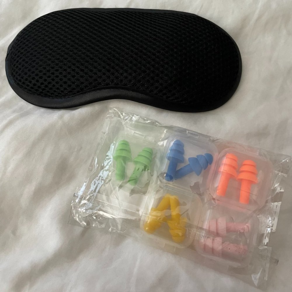 NEW Set of 5 Earplugs / 1 Sleep Mask - Reusable Waterproof